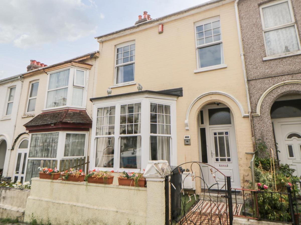 Holiday home 44 Elm Road Plymouth