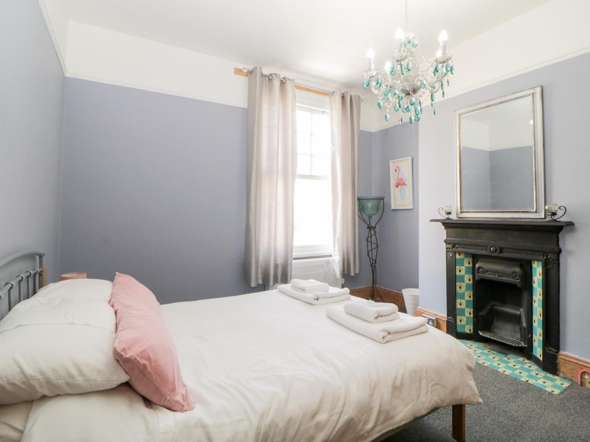 44 Elm Road * Plymouth